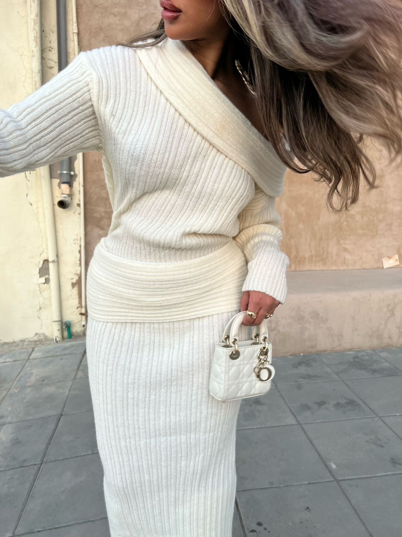 Creamy set