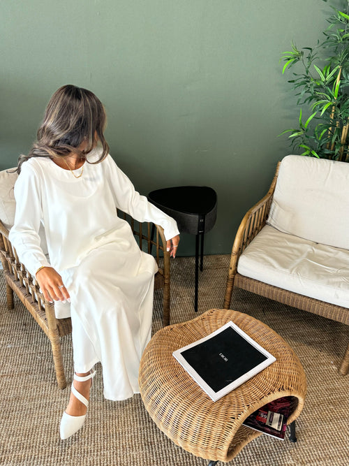 All white set جاهز للتوصيل