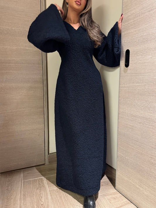 Cozy shearing dress in navy