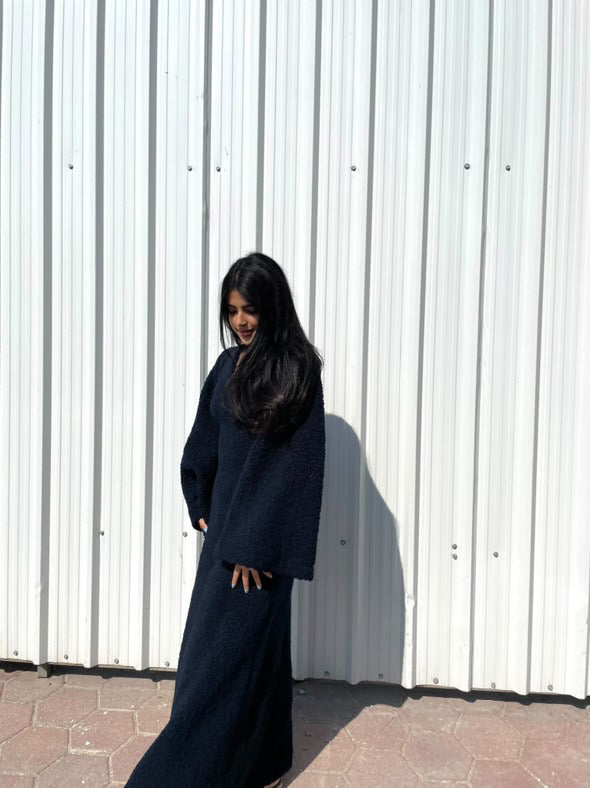 Cozy shearing dress in navy