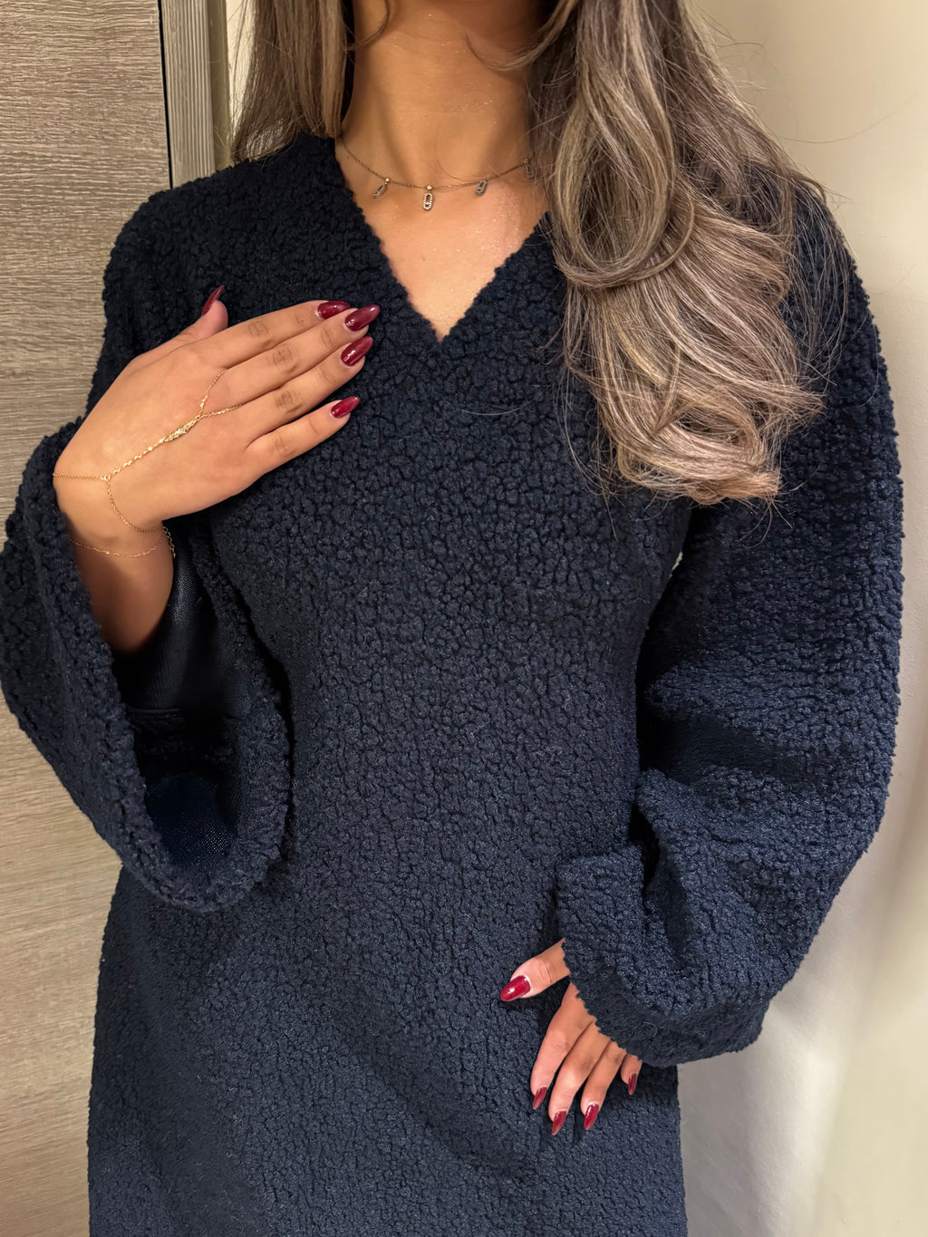 Cozy shearing dress in navy