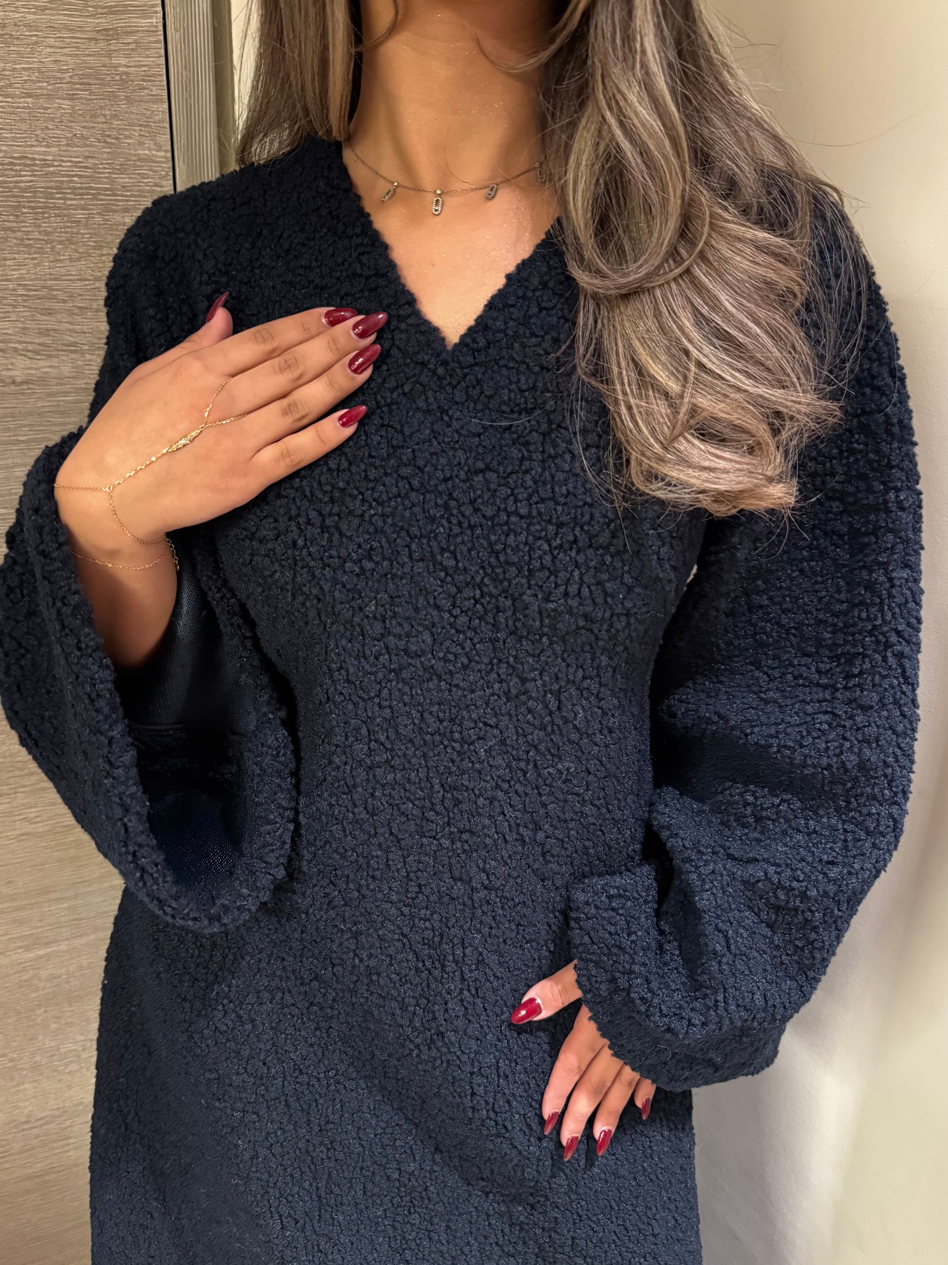 Cozy shearing dress in navy
